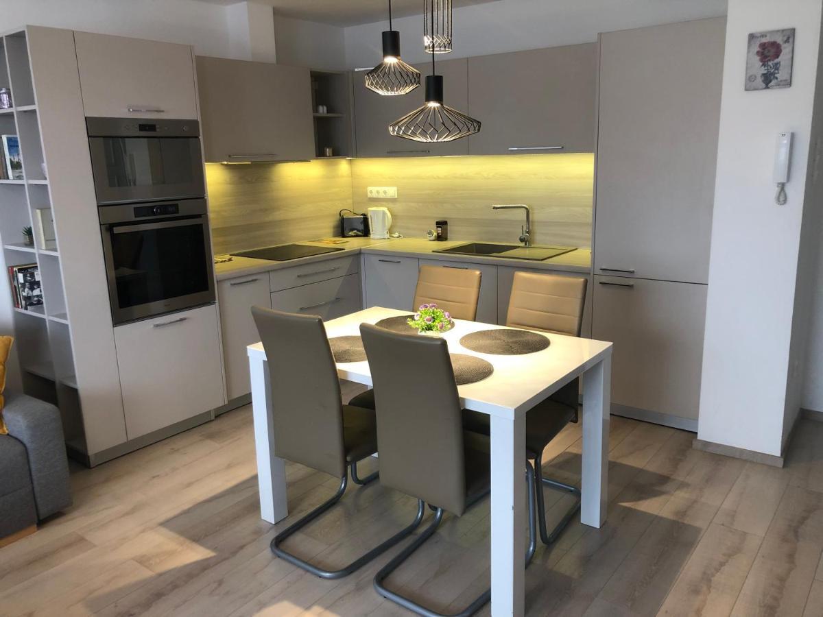 Diamond Apartman Debrecen Ngoại thất bức ảnh